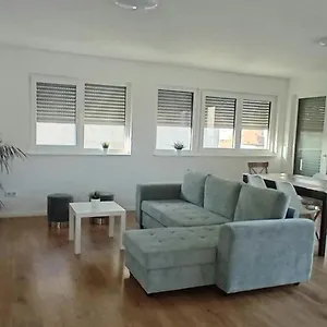  Apartment Neubau Mit Terasse, Privater Eingang,parkplatz,kueche Deutschland